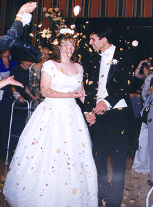 FlowerShower.gif (47426 bytes)